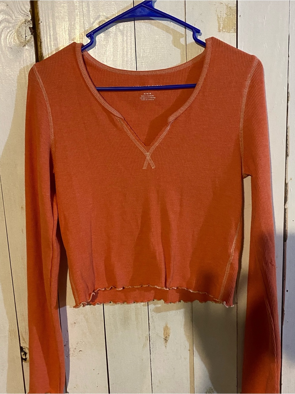 American Eagle Outfitters Ribbed Long Sleeve Cropped Top - Rust